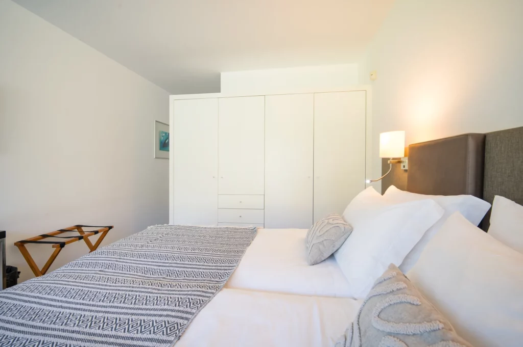 Suite gris de la villa Bom Sucesso en Óbidos Portugal